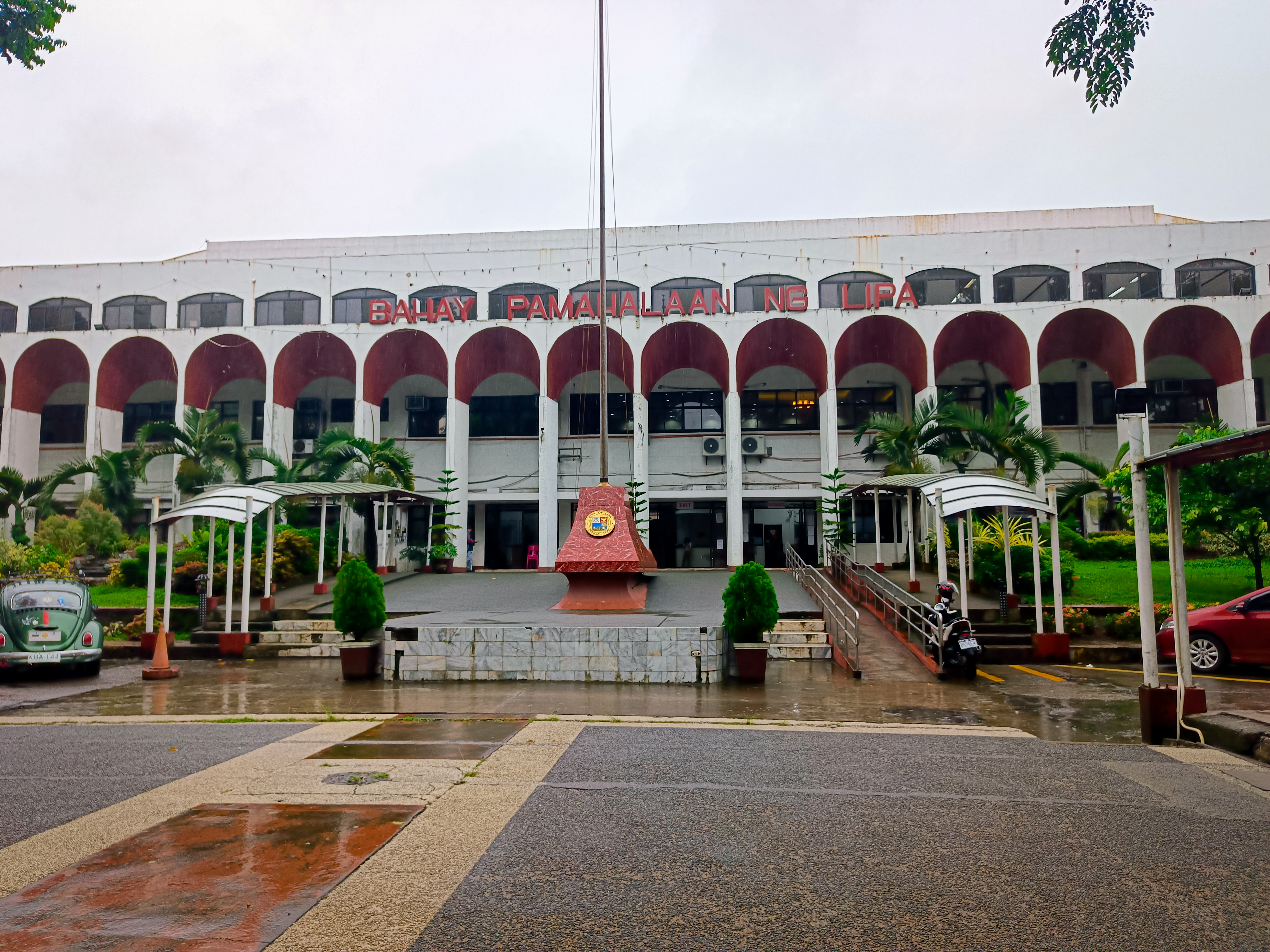 Lipa City Hall Building
